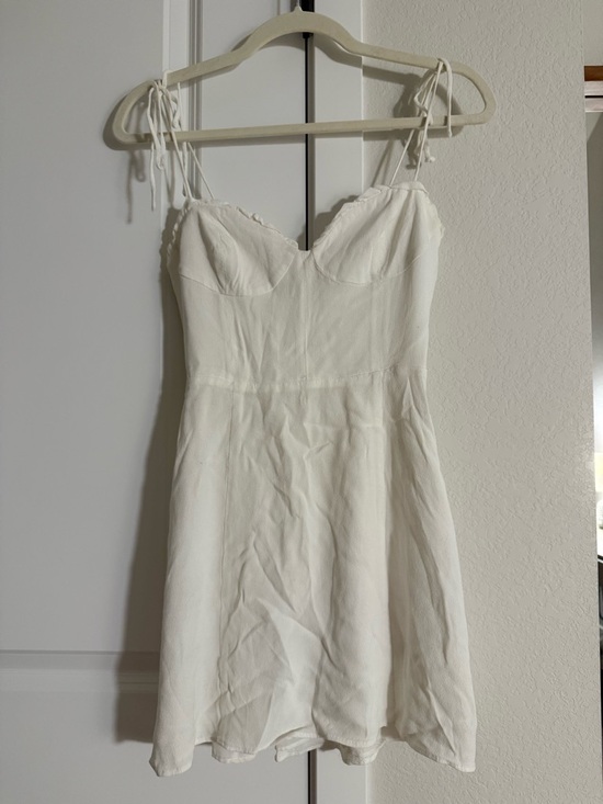 Aritzia Dresses & Skirts - Aritzia White Mini Dress